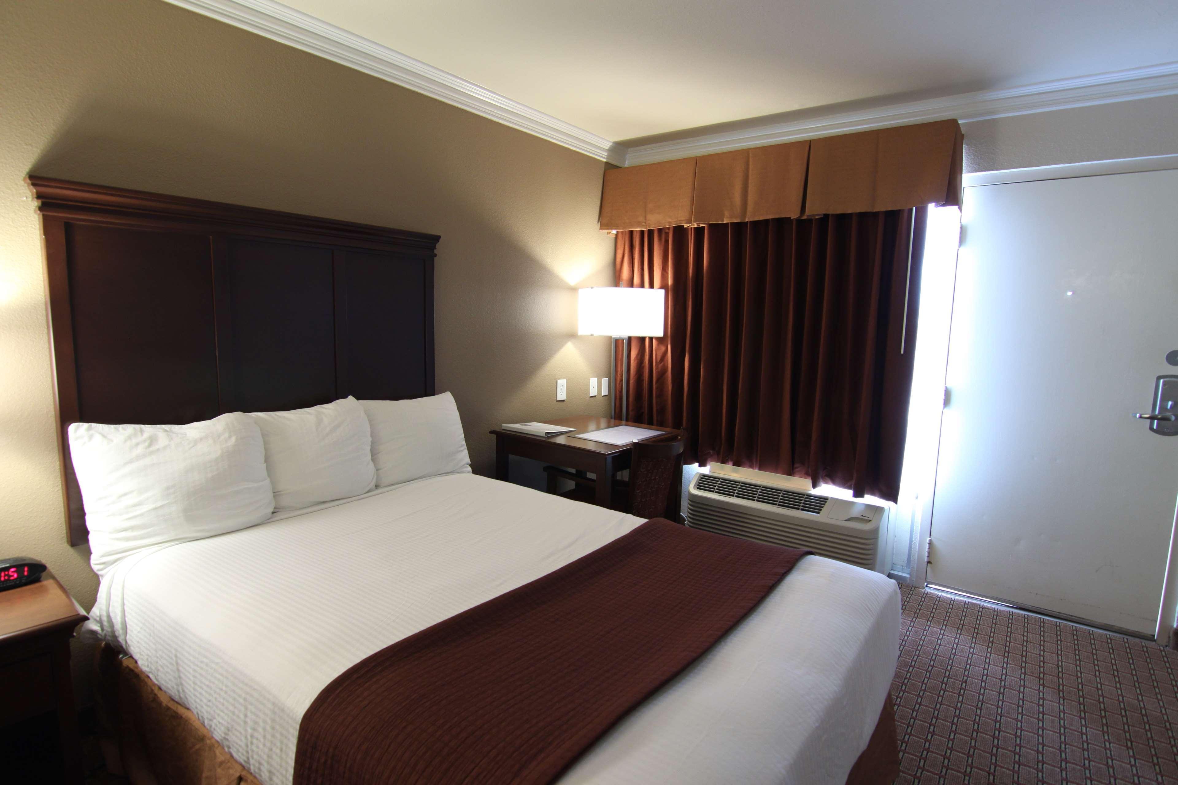 Best Western Canton Inn מראה חיצוני תמונה