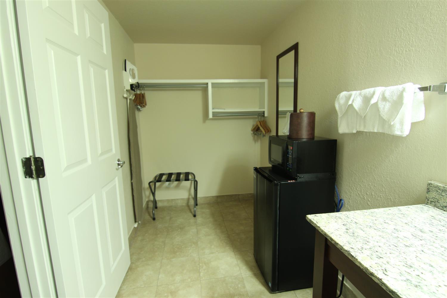 Best Western Canton Inn מראה חיצוני תמונה