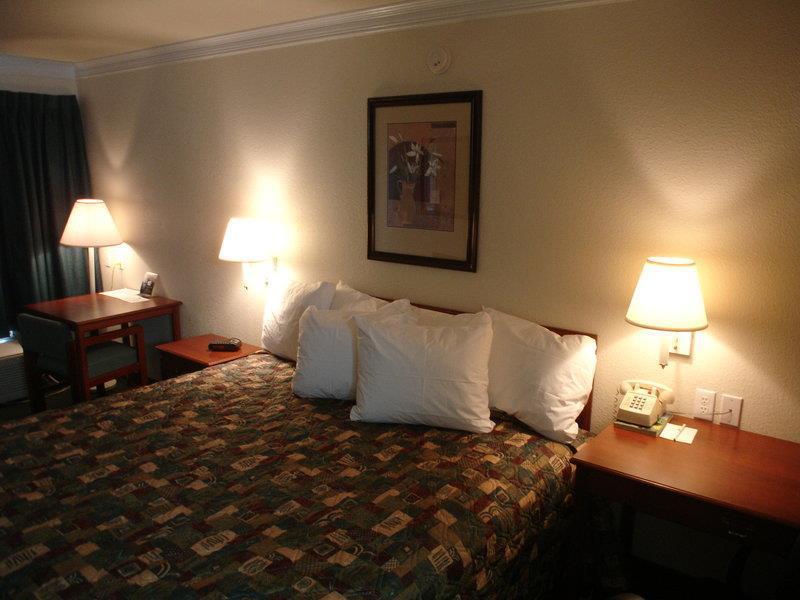 Best Western Canton Inn חדר תמונה